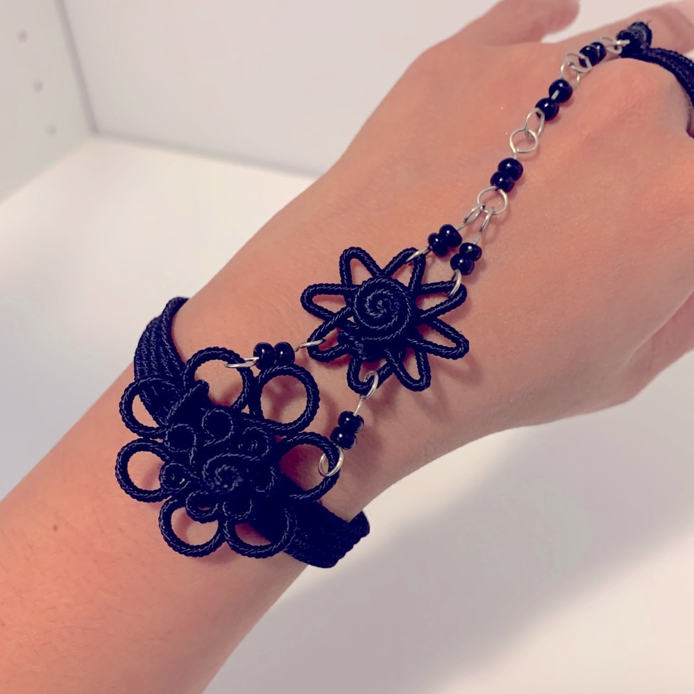 Black Ring Bracelet
